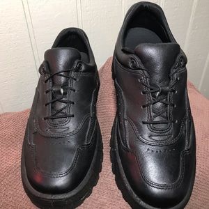 Men’s Rocky genuine leather hiking shoe sz 9.5 WD